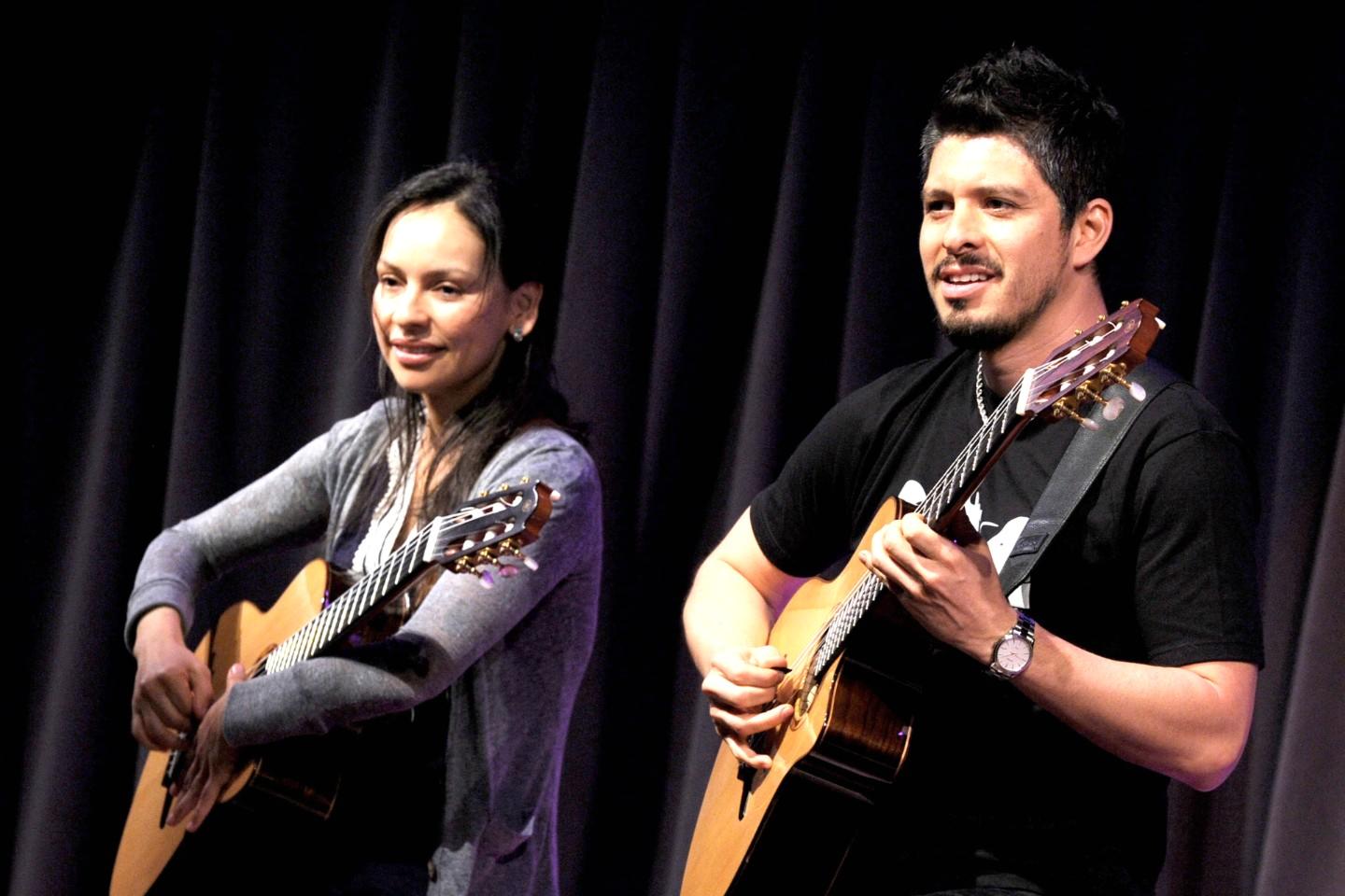 Cantantes Rodrigo y Gabriela.